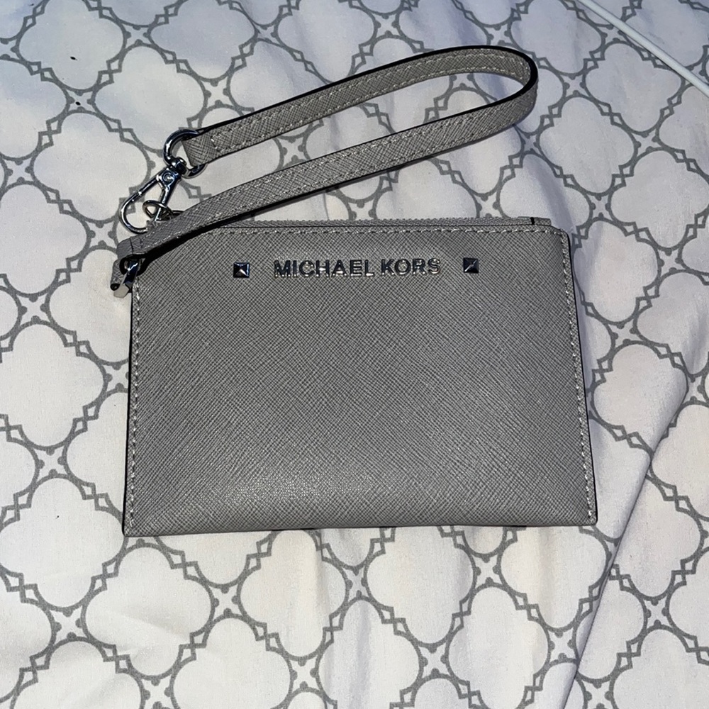 Michael Kors Small wrist wallet